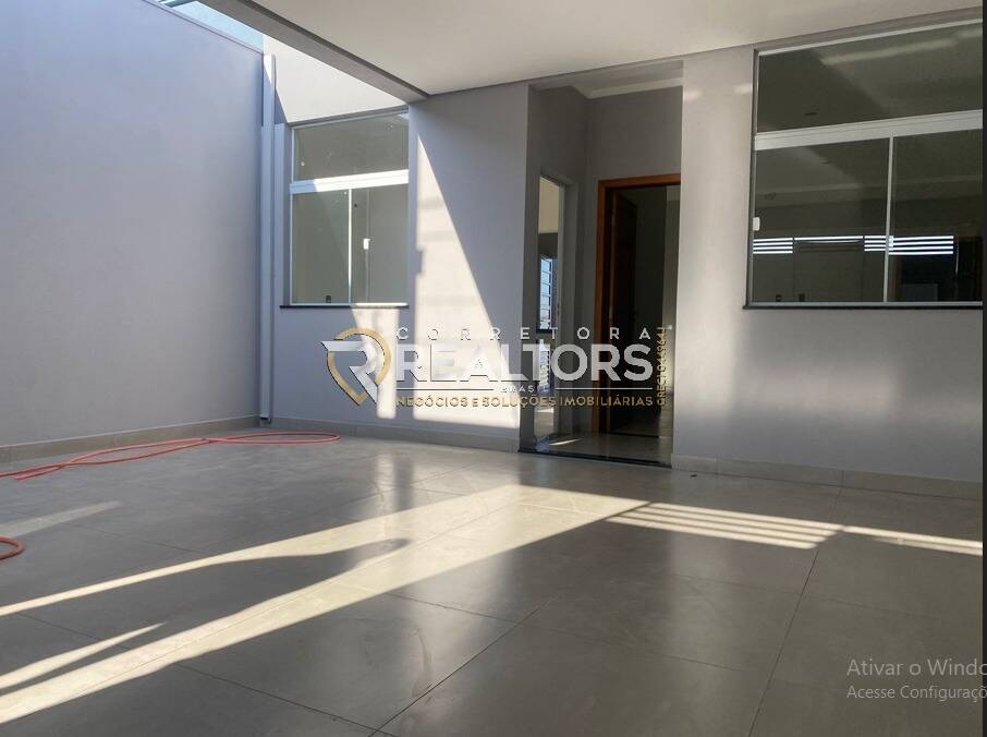 Casa à venda com 3 quartos, 170m² - Foto 1