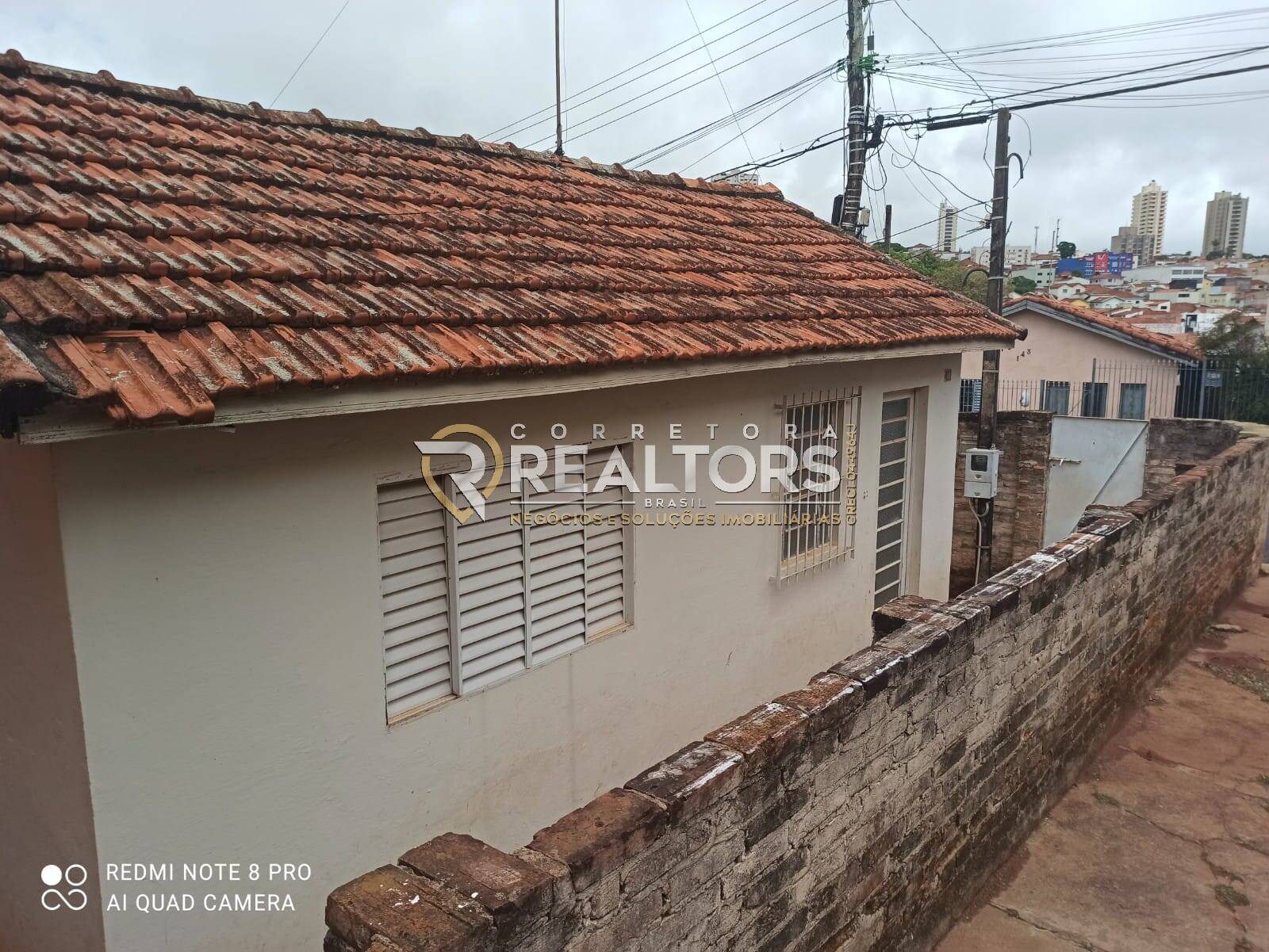 Casa à venda com 1 quarto, 50m² - Foto 1