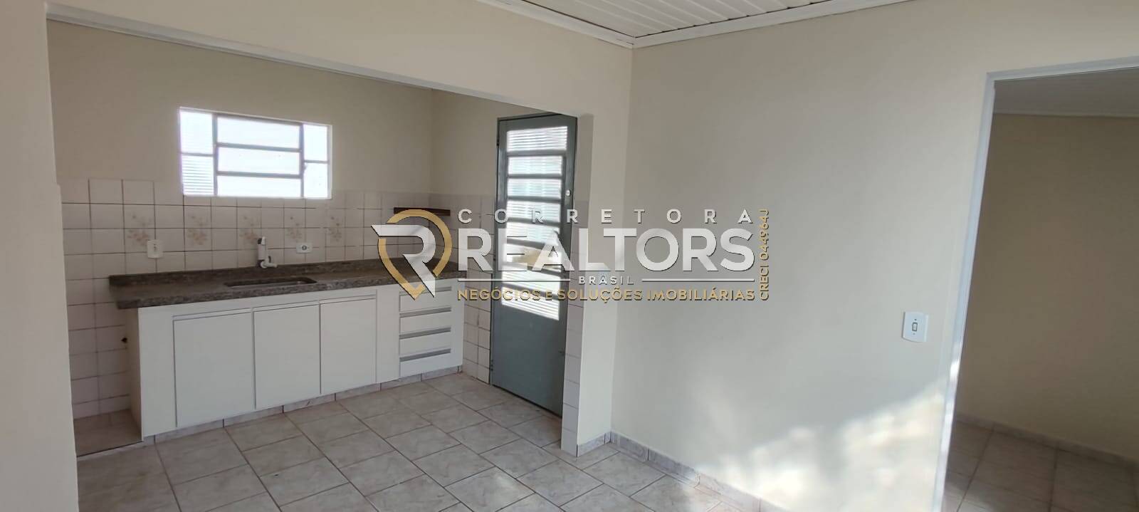 Casa à venda com 4 quartos, 130m² - Foto 9