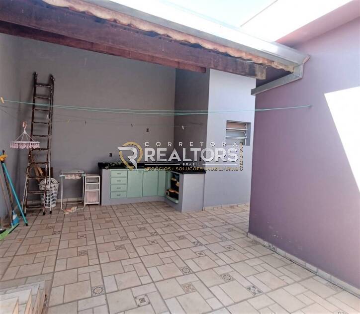 Casa à venda com 3 quartos, 180m² - Foto 18