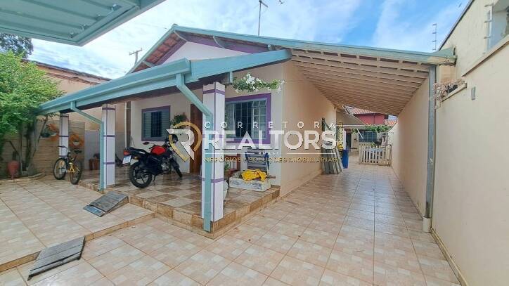 Casa à venda com 2 quartos, 170m² - Foto 1