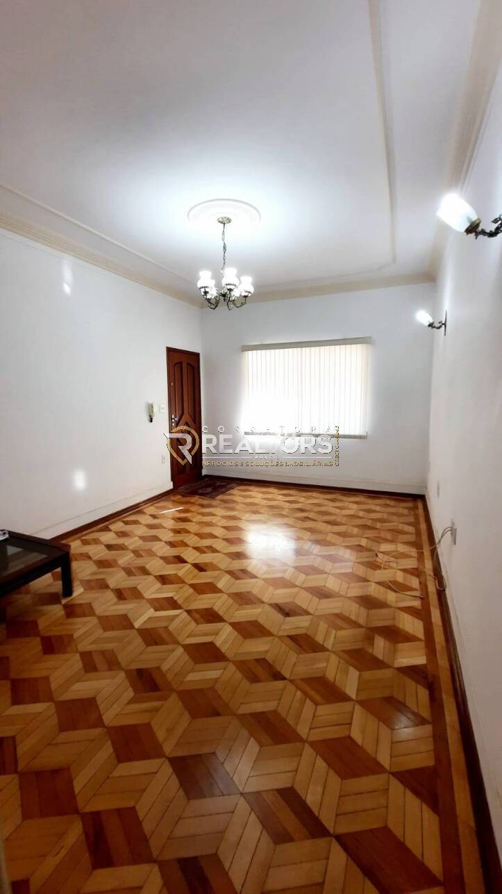 Casa à venda com 3 quartos, 216m² - Foto 3