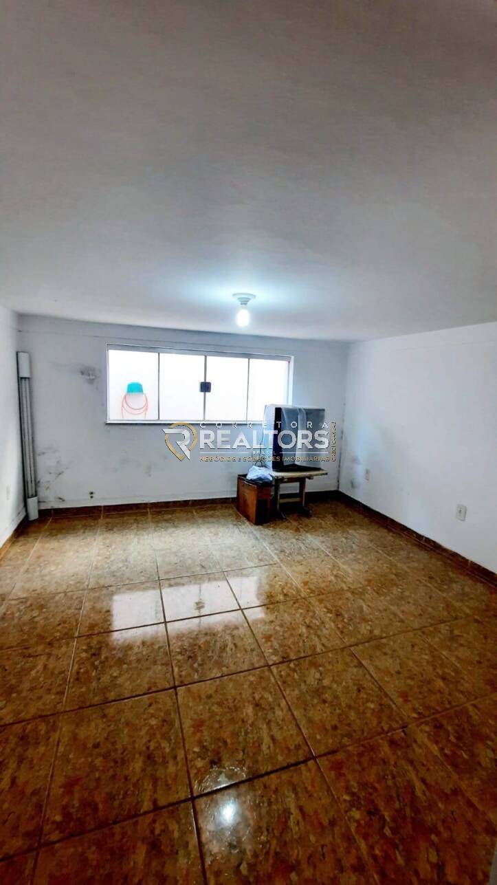 Casa à venda com 3 quartos, 216m² - Foto 12