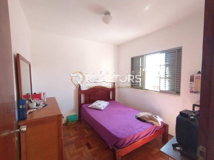 Casa à venda com 4 quartos, 120m² - Foto 11